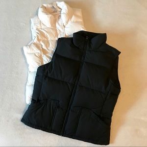 White/black puffer vest bundle small lot of 2
